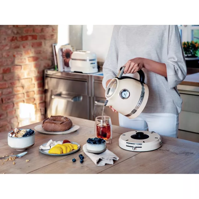 Elektrinis virdulys KITCHENAID 1,5 L 2400 W kreminės spalvos, 7 temperatūros nustatymai, nerūdijančio plieno korpusas