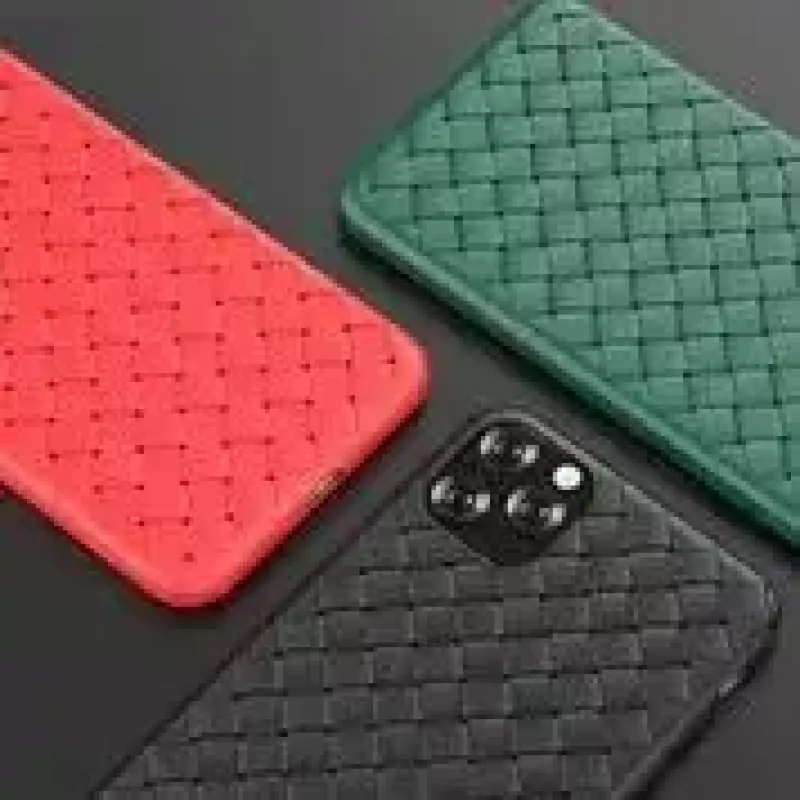 Minkštas telefono dėklas Devia iPhone 11 Pro — austas raštas, raudonas
