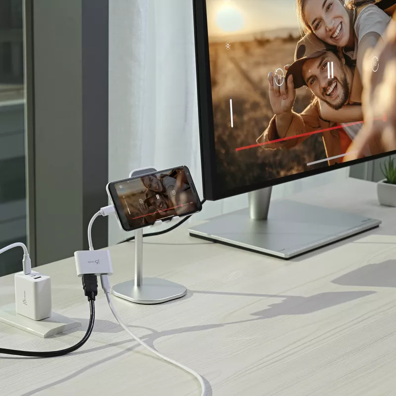 j5create JCA152 USB-C į 4K HDMI adapteris su Power Delivery, juodas