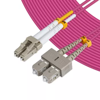 Microconnect FIB422007P OM4 daugiamodis šviesolaidinis kabelis 7 m LC-SC violetinis