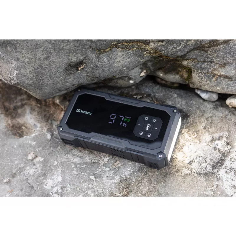 Kompaktiškas automobilio užvedimo įrenginys ir padangų pripūtimo siurblys SANDBERG Car Jumpstarter TirePump 10000