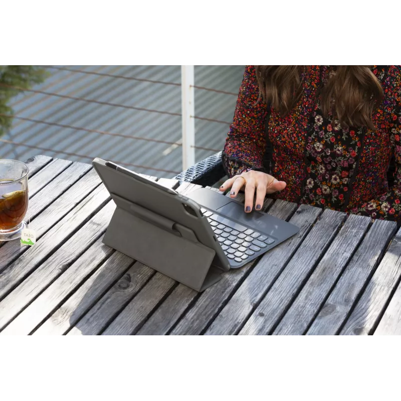 ZAGG Keyboard Pro Keys su Trackpad – Apple iPad 10.2 – juoda/pilka – vokiška