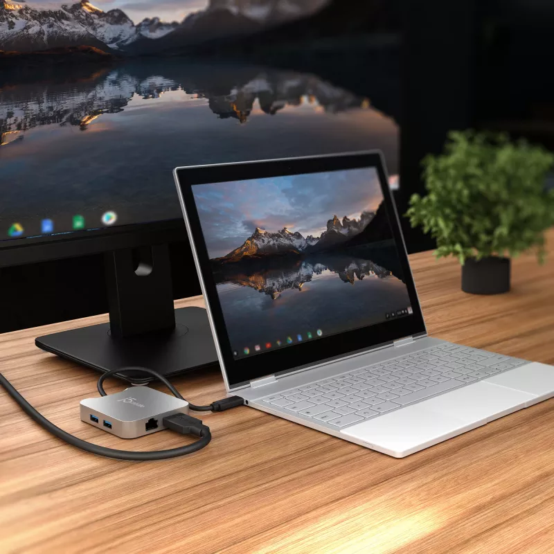 j5create JCD391 4K60 Elite USB-C® PD kelių prievadų adapteris, sidabrinis