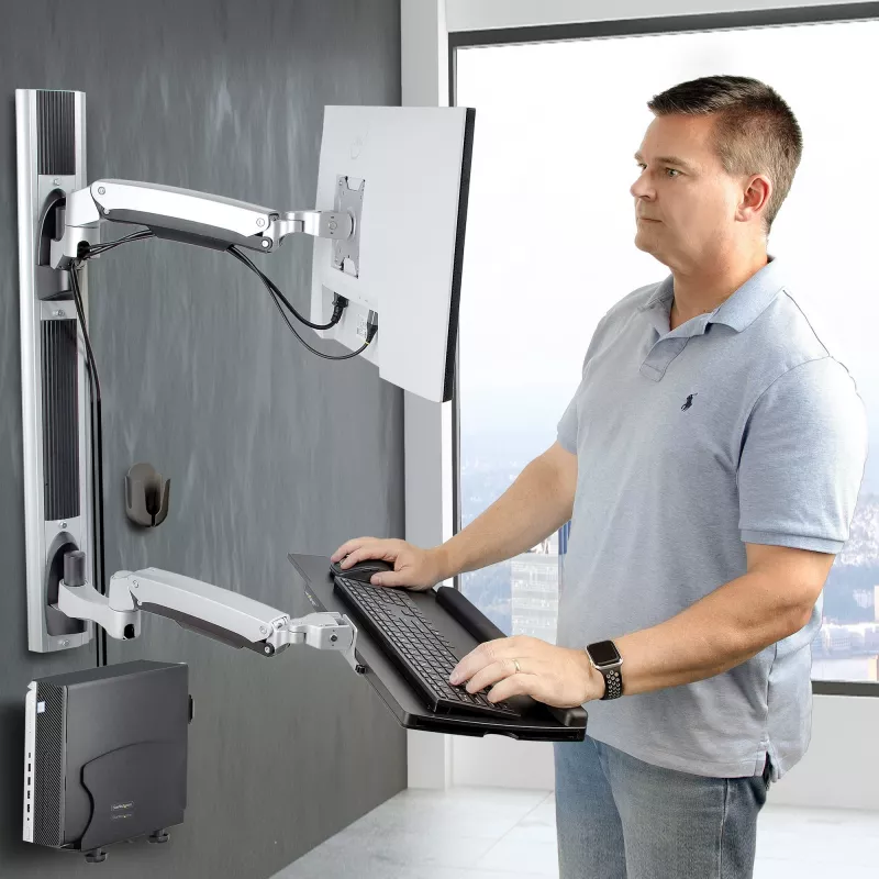StarTech.com Sieninis darbo stalas su VESA laikikliu 32 colių monitoriams (10 kg), pilnai reguliuojamas vieno monitoriaus laikiklis ir klaviatūros lentyna su staliniu kompiuteriu/PC laikikliu, stovimas stalas