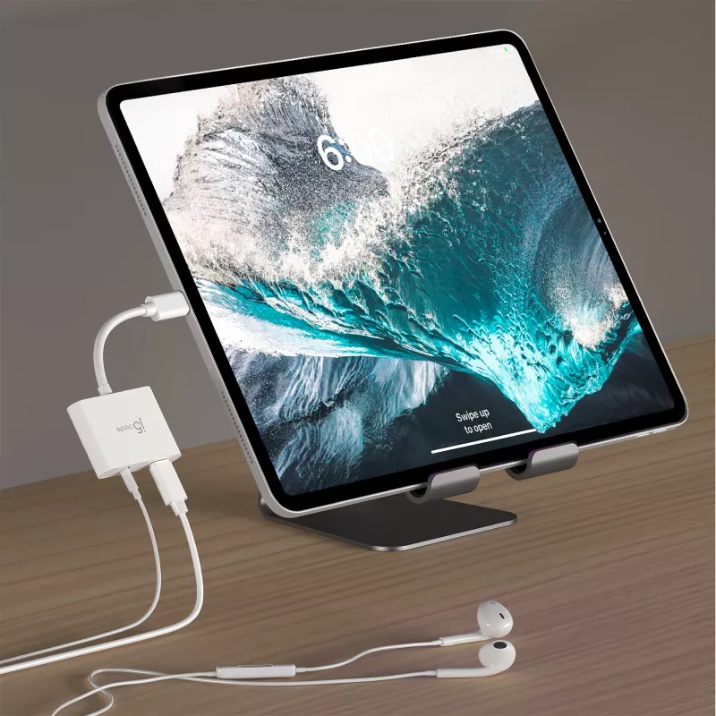 j5create JCA122 USB-C į 3,5 mm garso adapteris su Power Delivery, juodas