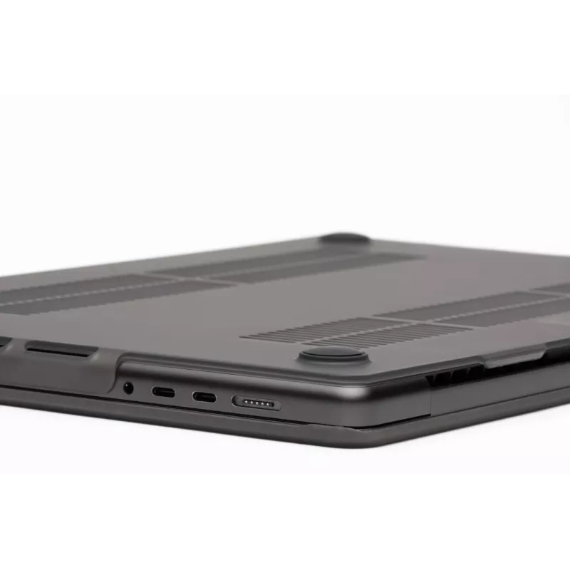 Kietasis dėklas Zagg MacBook Pro 13 M2/M1 (20) — Dūminis atspalvis, apsauginis apvalkalas