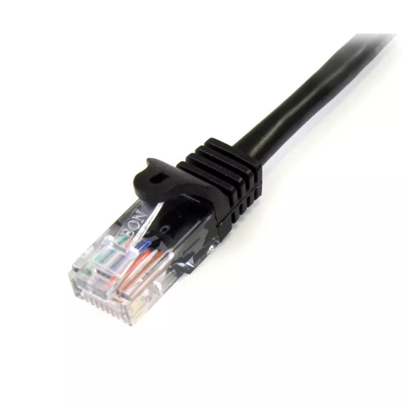 StarTech.com Cat5e jungiamasis kabelis su apsaugotais RJ45 kištukais - 3 m, juodas