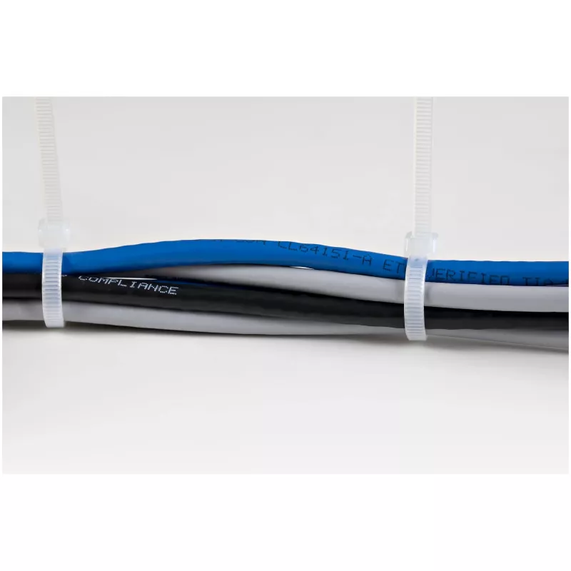 StarTech.com 8 colių (20 cm) kabelių raiščiai – 1/8 colio (4 mm) pločio, 2-1/8 colio (55 mm) ryšulio skersmuo, 50 svarų (22 kg) tempimo stipris, nailoniniai savaime užsifiksuojantys raiščiai su lenktu galu – 94V-2/UL sertifikuoti, 1000 vnt. pakuotė – balt