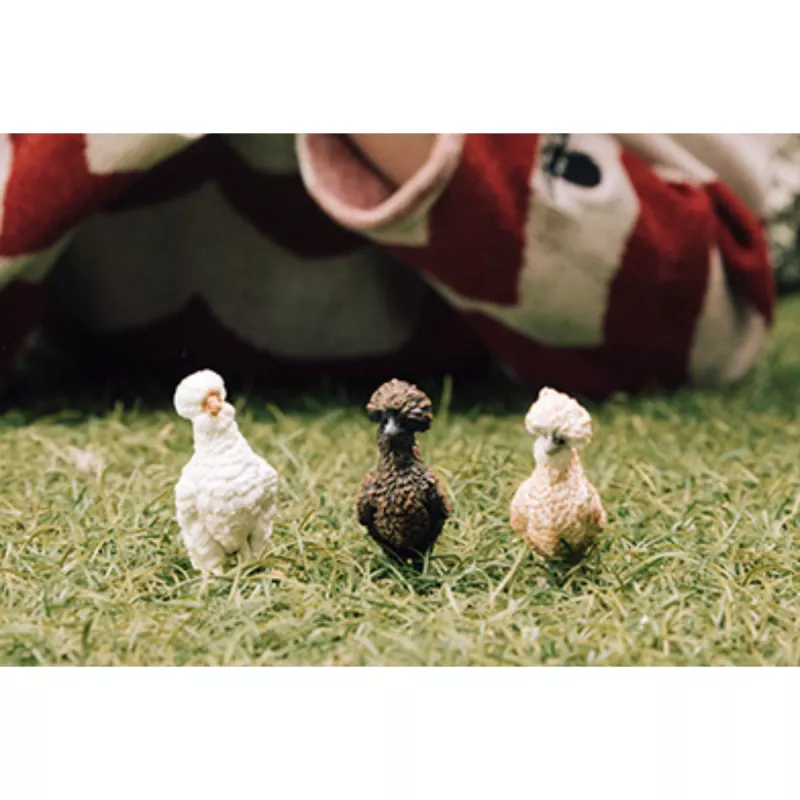 Schleich FARM WORLD Viščiukų draugai 42574 – trys spalvingos vištų figūrėlės