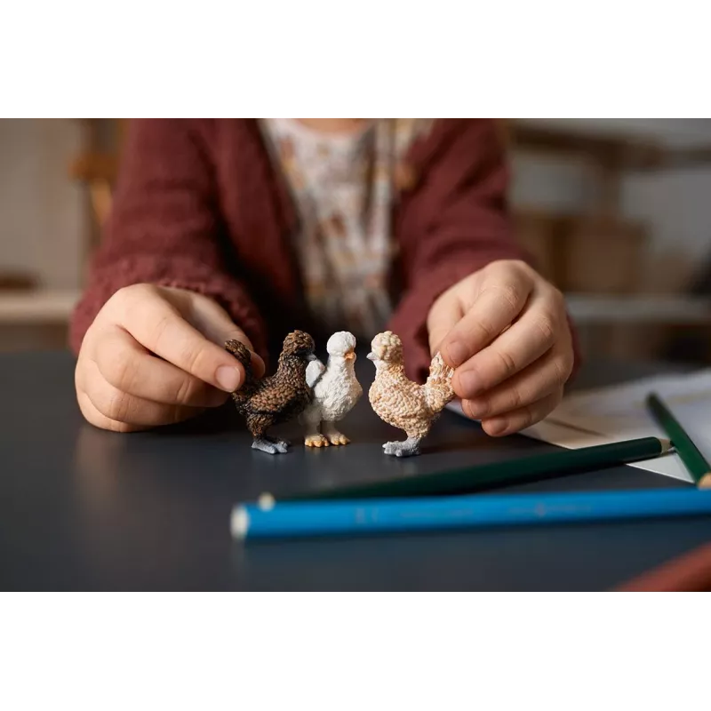 Schleich FARM WORLD Viščiukų draugai 42574 – trys spalvingos vištų figūrėlės