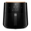 Karšto oro gruzdintuvė Electrolux EAF7B – 6,8 L, 1800 W, jutiklinis valdymas, 8 programos, iki 200°C, juoda