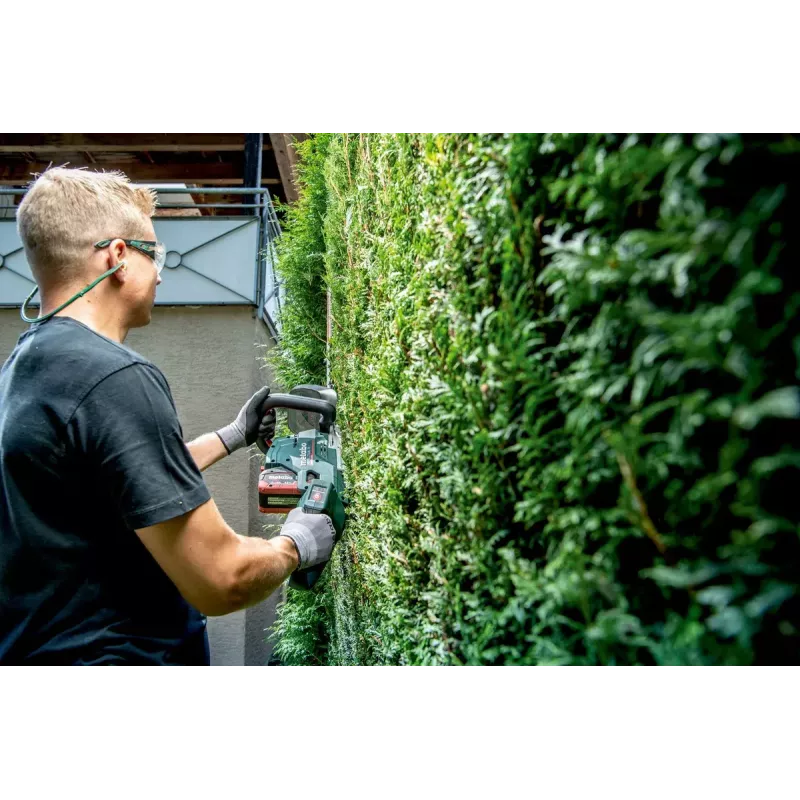 Metabo HS 18 LTX BL 75 vieno peilio akumuliatorinės gyvatvorės žirklės 4,4 kg 18 V