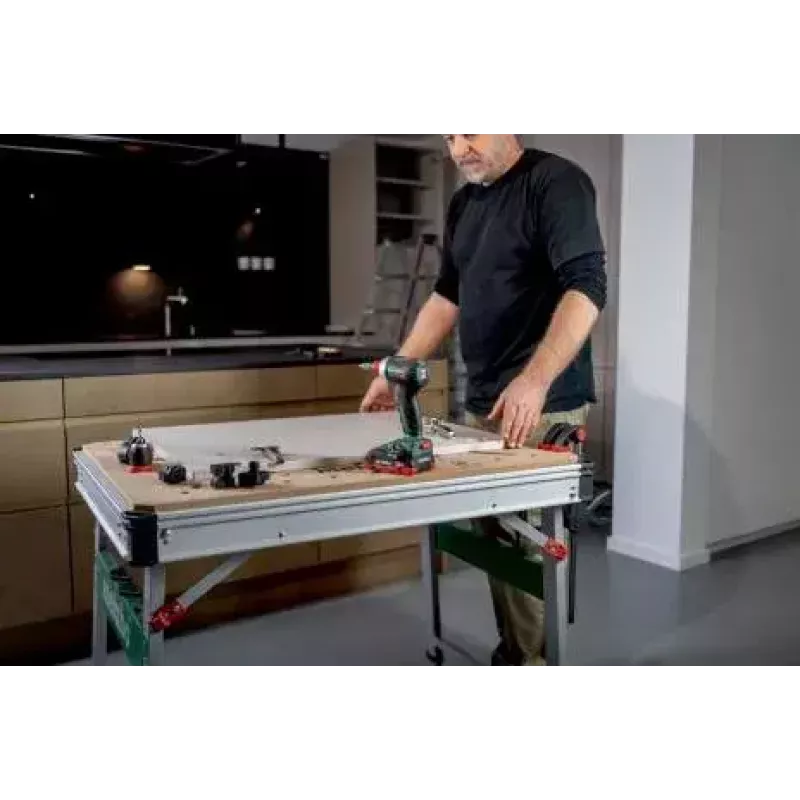 Stalas lauko darbams Metabo MWB 100 smėlio spalvos metalinis stačiakampis 710 mm plotis