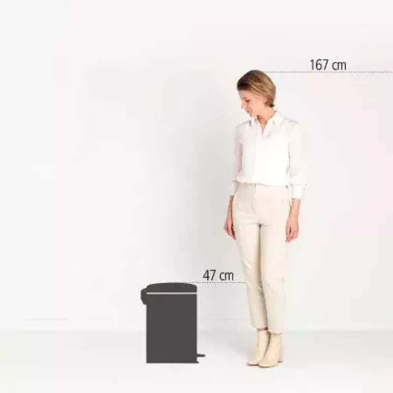 Brabantia NewIcon 20 L apvalus šiukšlių kibiras smėlio spalvos