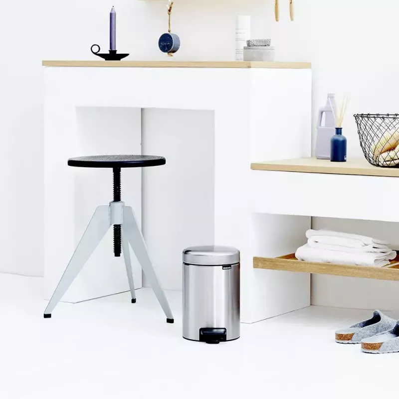 Pedalinis šiukšlių kibiras Brabantia newIcon Round Brushed steel
