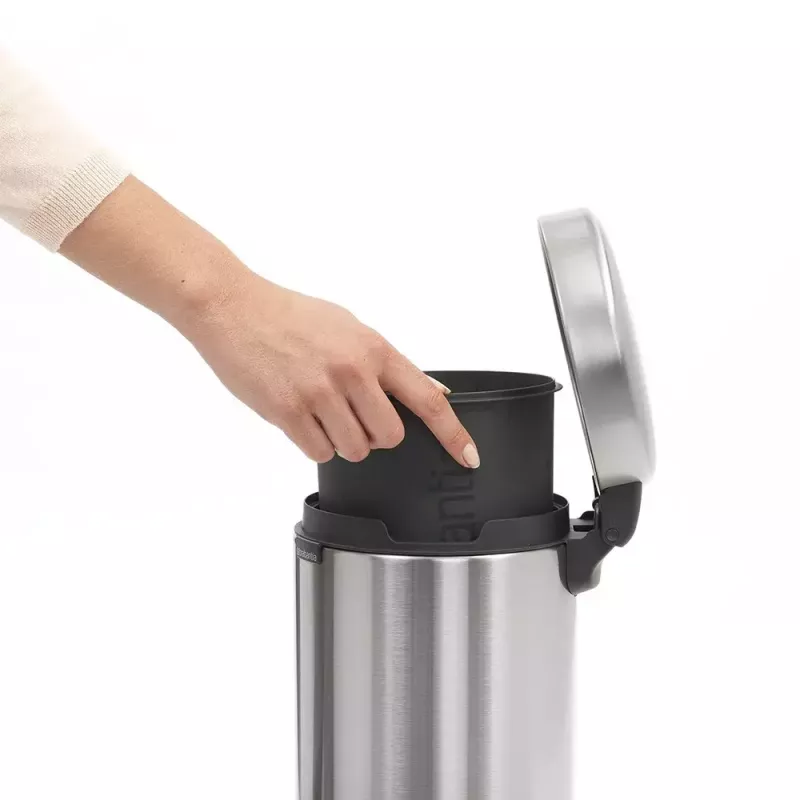 Pedalinis šiukšlių kibiras Brabantia newIcon Round Brushed steel