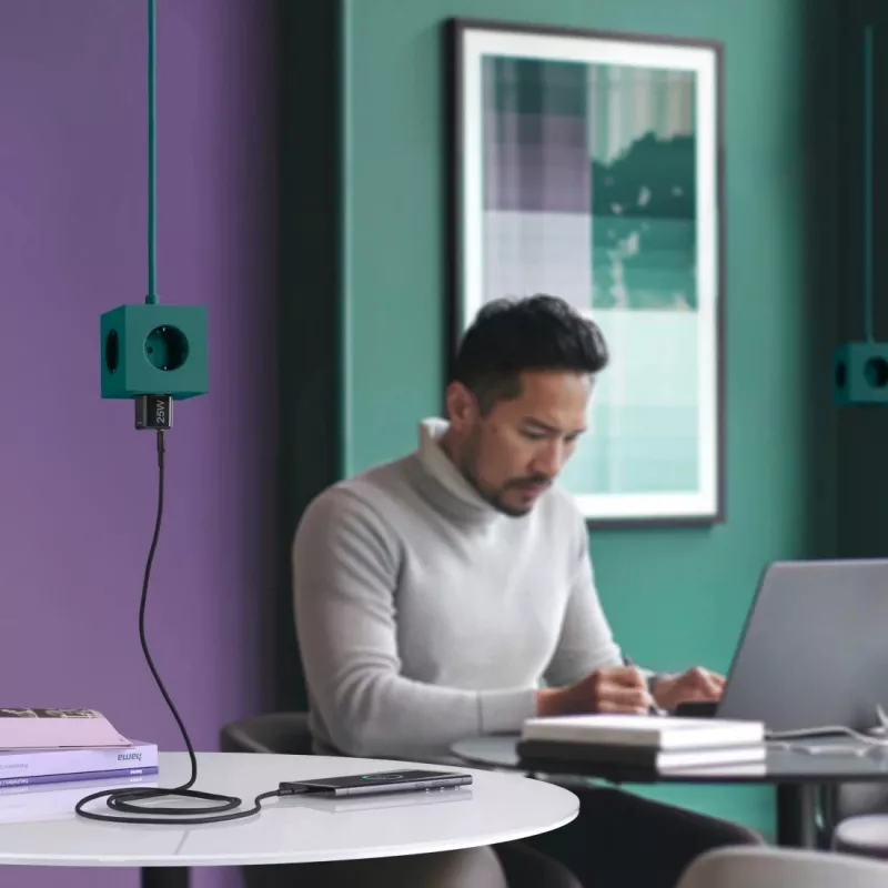 Hama 00201985 USB-C greitasis sieninis įkroviklis 25 W juodas