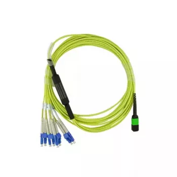 BlueOptics InfiniBand šviesolaidinis kabelis 5 m MTP 4x LC žalias