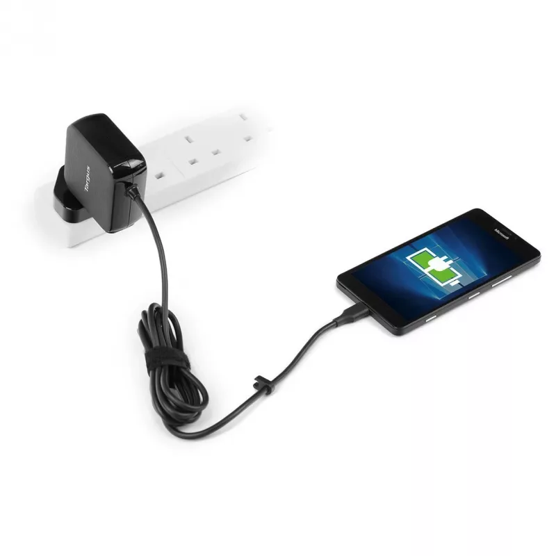 Targus APA95EU universalus USB-C įkroviklis, 45 W, juodas