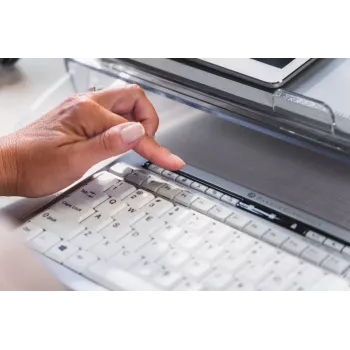 BakkerElkhuizen S-Board 840 DE Qwertz, Tenkeyless (80 - 87%), Laidinė, USB, Žirklinis mechanizmas, QWERTZ, Šviesiai pilka, Balta