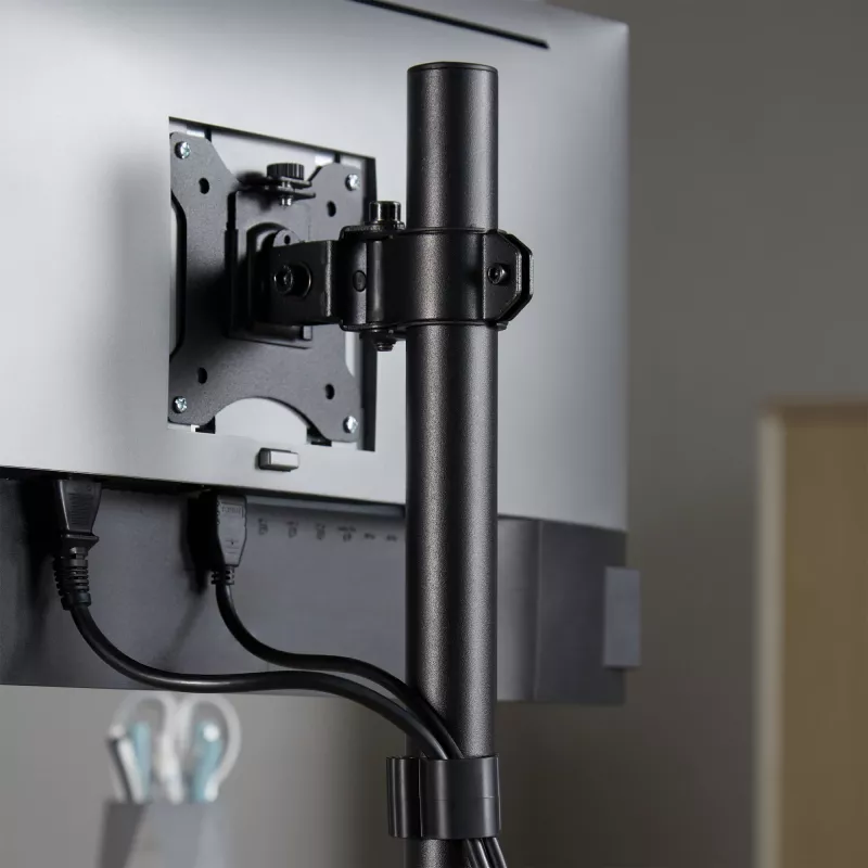 InLine 23108J – Stalo laikiklis televizoriui / LED / TFT ekranui iki 81 cm (32 col.) iki 9 kg, juodas