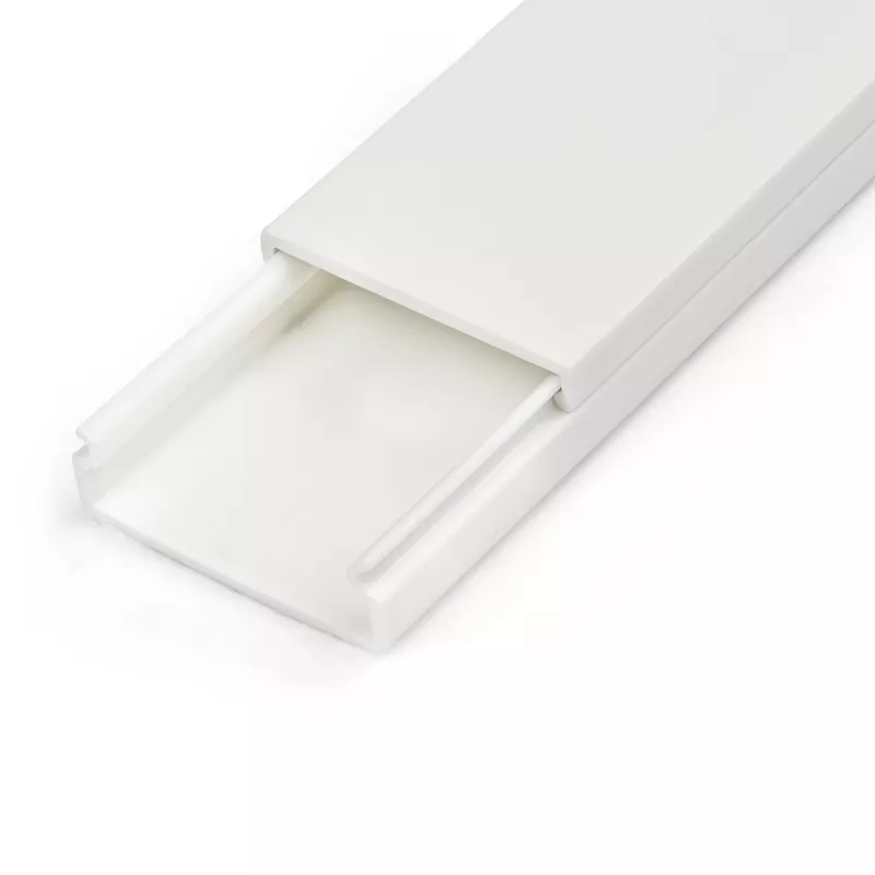 StarTech.com kabelių valdymo kanalas su lipnia juosta ir dangteliu, 32 mm x 11 mm, 1 m, PVC, baltas
