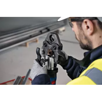 Bosch Akku-Presswerkzeug GPT 18V-32 presavimo įrankis vamzdžiams