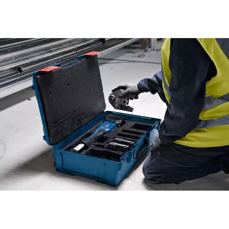 Bosch Akku-Presswerkzeug GPT 18V-32 presavimo įrankis vamzdžiams