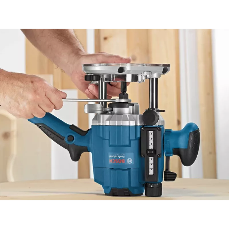 Bosch GOF 1250 CE juodas, mėlynas 24000 RPM 1250 W