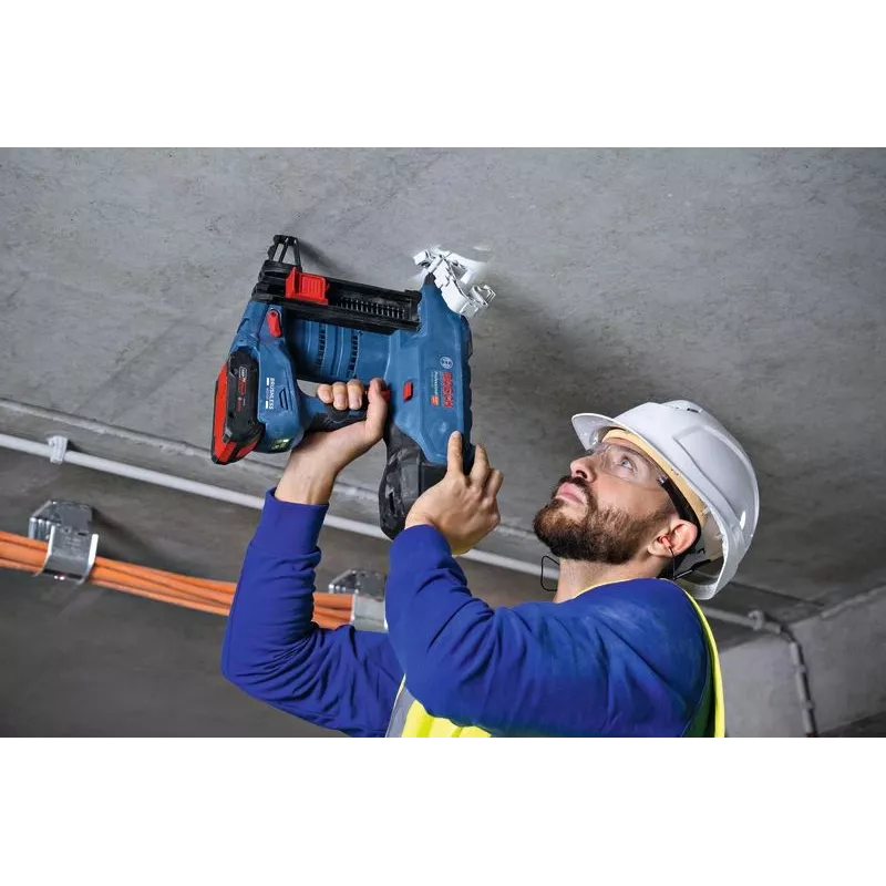 Vininiu pistoletas Bosch GNB 18V-40 akumuliatorinis 18V lengvas
