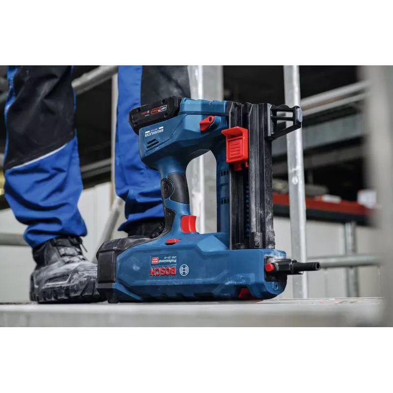 Vininiu pistoletas Bosch GNB 18V-40 akumuliatorinis 18V lengvas