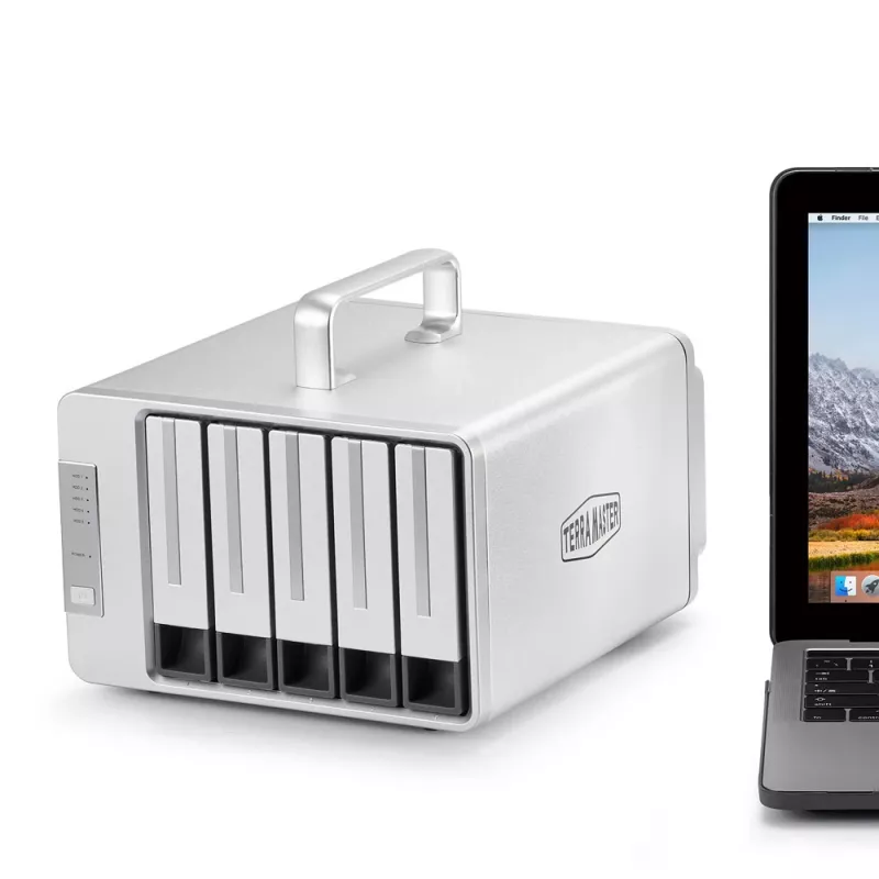 TerraMaster D5 Thunderbolt 3 diskų masyvas 0 TB Stalinis Pilka