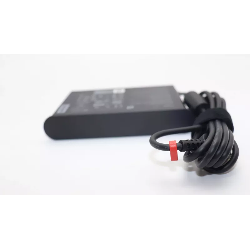 Lenovo 5A11K67847 maitinimo adapteris / keitiklis 135 W juodas