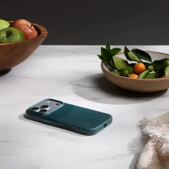Apple Beats iPhone 17 Pro tvirtas dėklas su MagSafe ir Camera Control, Rocky Blue