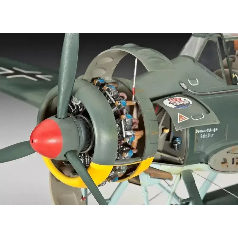 Plastikinis modelis REVELL ARADO AR 196A-3 jūrinis lėktuvas 1:32 mastelio rinkinys