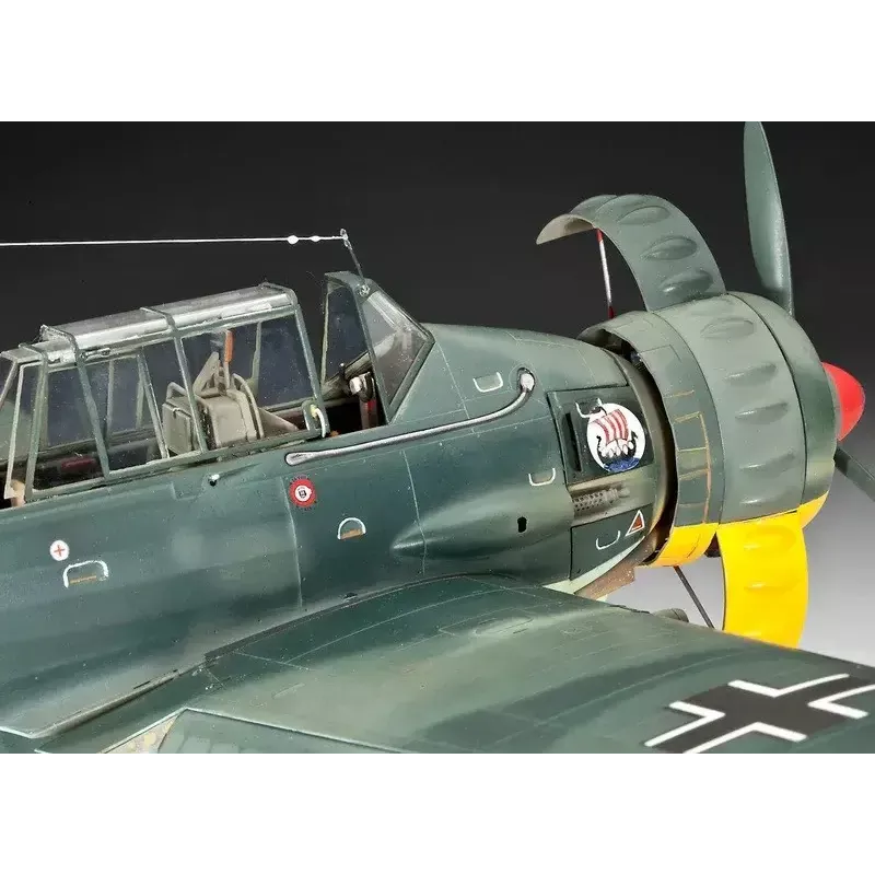 Plastikinis modelis REVELL ARADO AR 196A-3 jūrinis lėktuvas 1:32 mastelio rinkinys