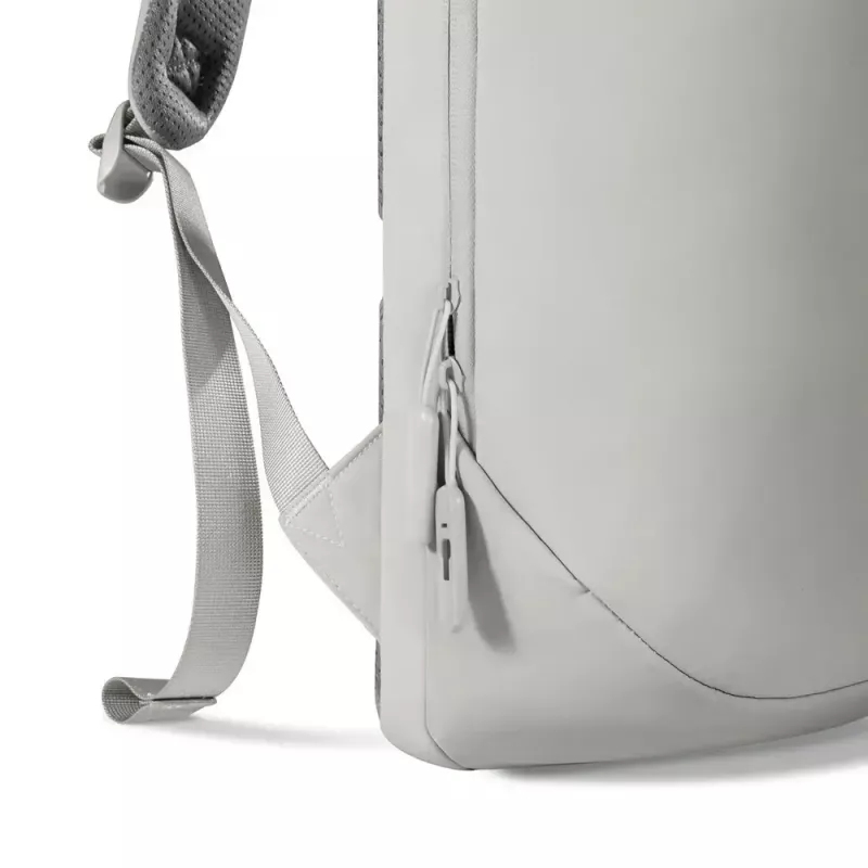 Kuprinė XDDESIGN Air P706.3219 Pilka, 15 L, skyrius nešiojamam kompiuteriui iki 15,6 colio, užrakinamas pagrindinis užtrauktukas