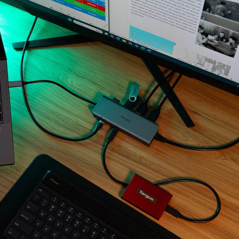 Targus Dual Video Mobile Dock su 140W EPR perdavimu, laidinis, USB 3.2 Gen 2 (3.1 Gen 2) Type-C, 140 W, 1000 Mbit/s, pilka, 10 Gbit/s