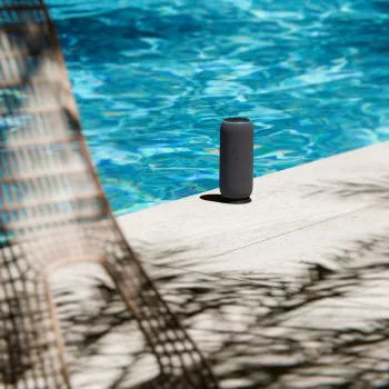 Mono nešiojamas garsiakalbis Motorola moto sound flow Carbon — 30 W RMS, USB-C, belaidis, audinio korpusas