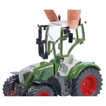 Žaislinis traktorius su trasa Siku 3285 – mechaninis Fendt 724 Vario modelis