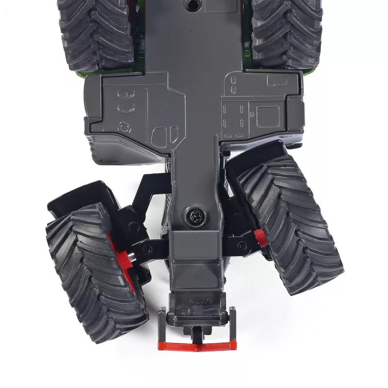 Žaislinis traktorius su trasa Siku 3285 – mechaninis Fendt 724 Vario modelis