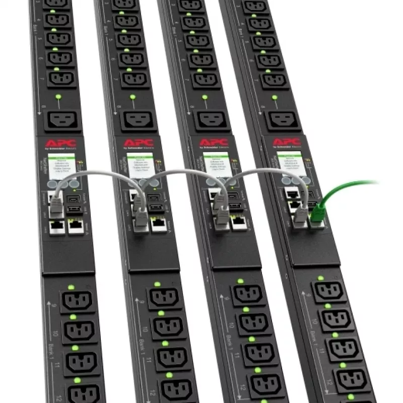 APC NetShelter 9000 PDU 24 lizdų (C13/C15/C19/C21), NEMA L6-20P, 200–208V, 20A, vertikalus 0U, juodas