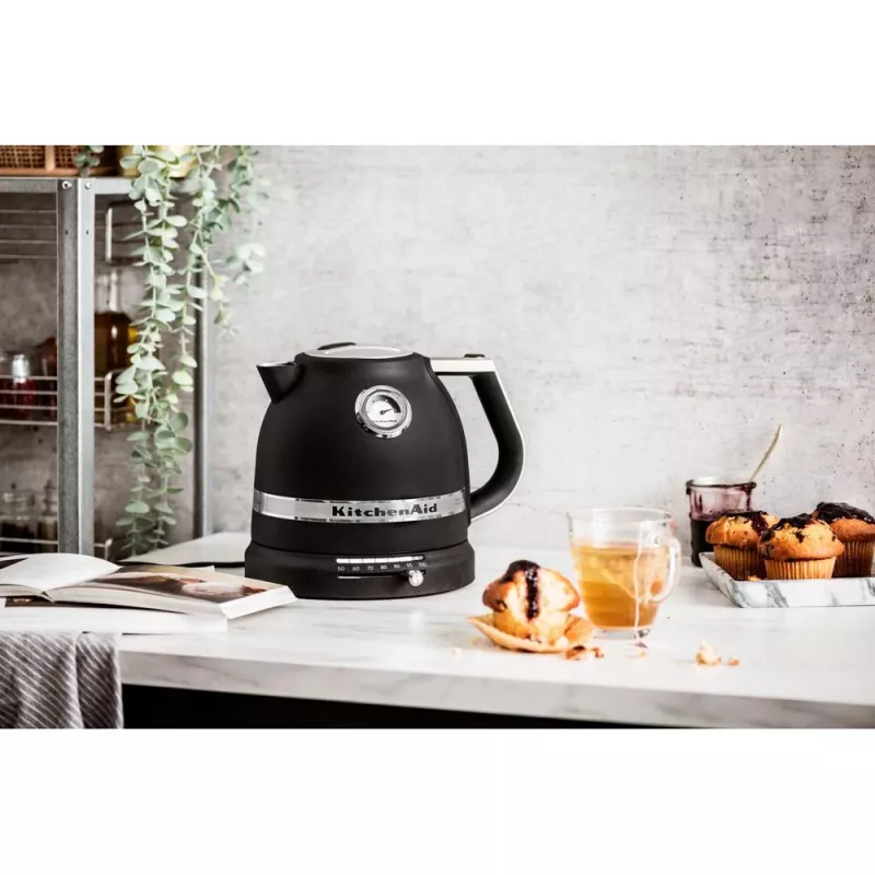 KitchenAid 5KEK1522EBK elektrinis virdulys 1,5 L 2400 W juodas