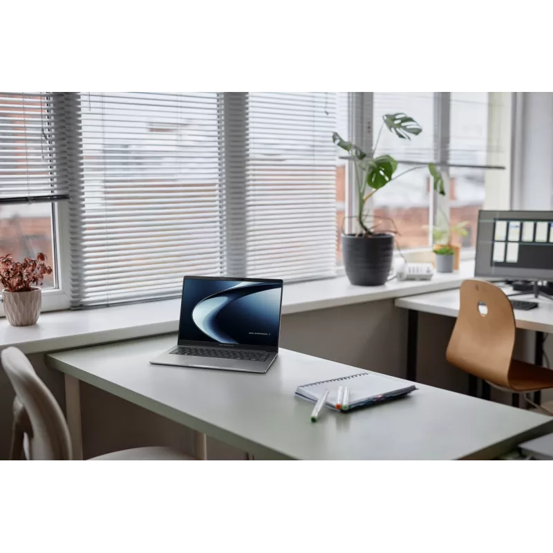 Nešiojamas kompiuteris ASUS ExpertBook P3 PM3406CKA Copilot+ PC – AMD Ryzen AI 5 330, 14 colių WUXGA, 16 GB DDR5, 1 TB SSD, Windows 11 Pro, Pilka