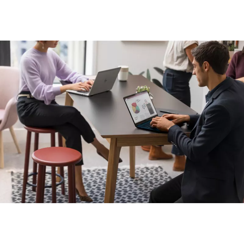 HP EliteBook X G1i Intel Core Ultra 5 226V nešiojamas kompiuteris 35,6 cm (14 colių) WUXGA 16 GB LPDDR5x-SDRAM 512 GB SSD Wi-Fi 7 (802.11be) Windows 11 Pro sidabrinis