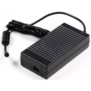 CoreParts MBA1174 maitinimo adapteris / keitiklis vidaus naudojimui 150 W juodas
