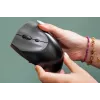 BakkerElkhuizen Handshake Mouse Left – kairiarankiams vertikali pelė, belaidė RF + Bluetooth + USB Type-C, 6400 DPI, juoda, pilka