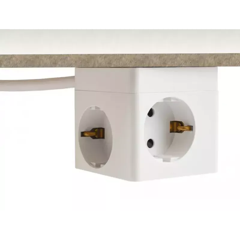 DeLOCK 11497 3-iejų lizdų kištukinis kubas su 1,5 m ilgintuvo kabeliu, USB įkrovikliu, apsauga nuo vaikų, baltas