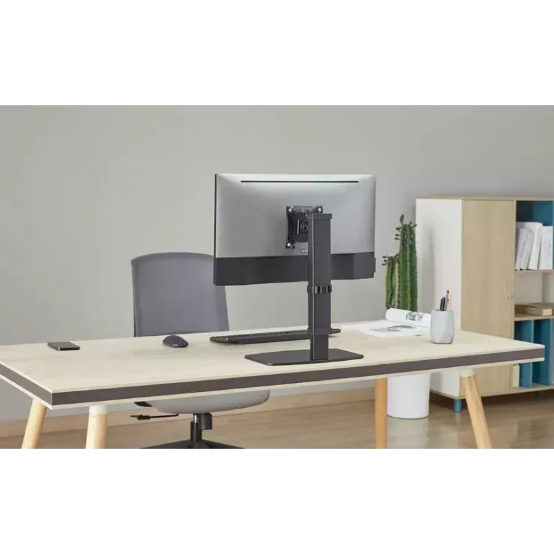 Equip 650162 17 inch-27 inch trijų monitorių stalinis laikiklis, juodas