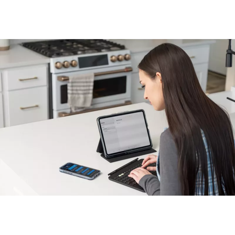 ZAGG Pro Keys 2 klaviatūra QWERTY JK anglų Bluetooth juoda